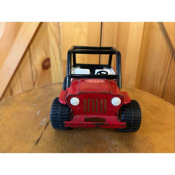 Vintage 1970's Red Jeep Wrangler Mini Tonka W/Roll Cage (5259) - Picture 2 of 6